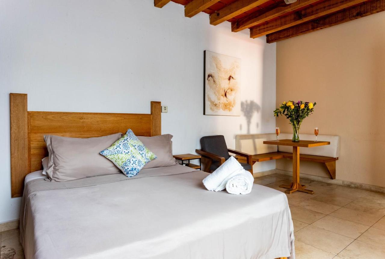Olas Altas Suites Departamentos Puerto Vallarta Exterior photo