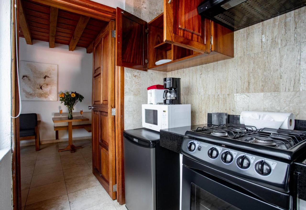 Olas Altas Suites Departamentos Puerto Vallarta Exterior photo