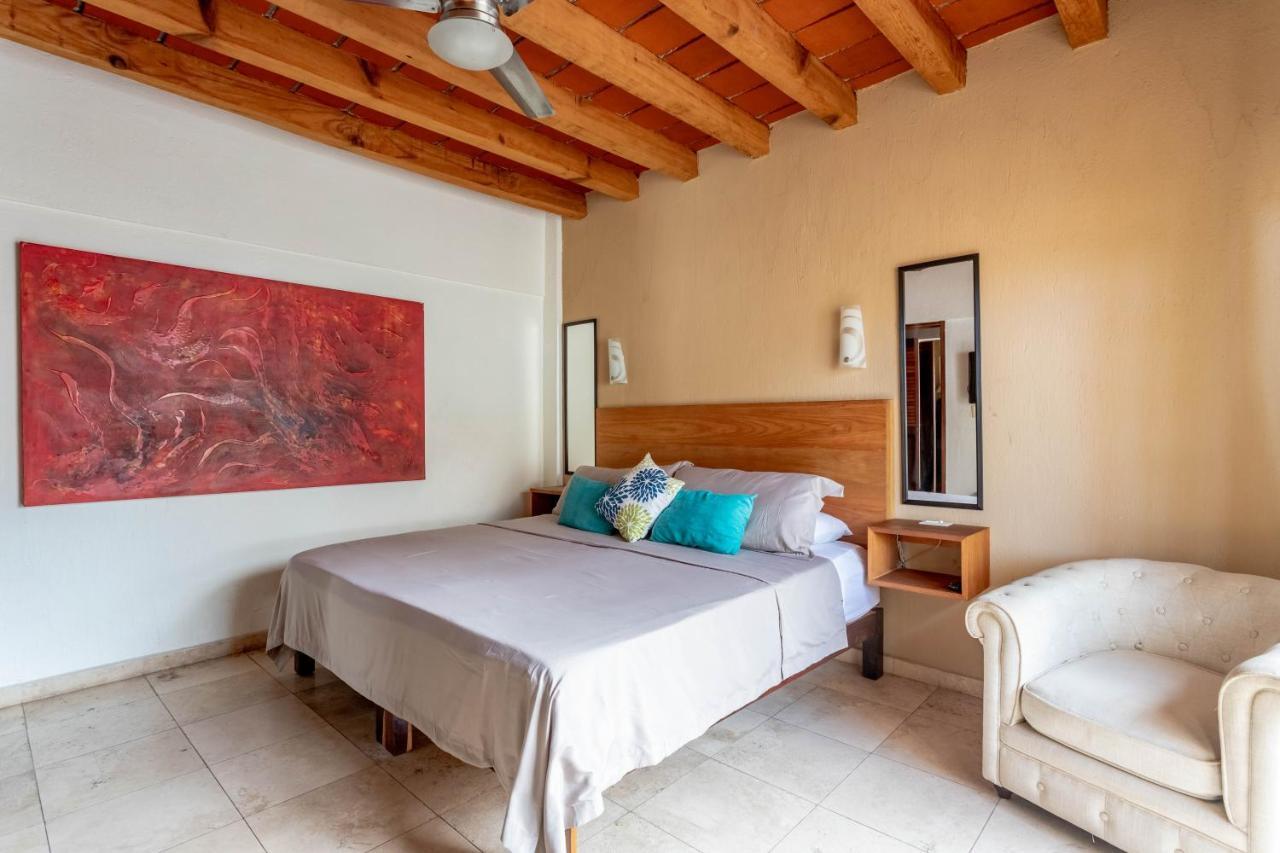 Olas Altas Suites Departamentos Puerto Vallarta Exterior photo