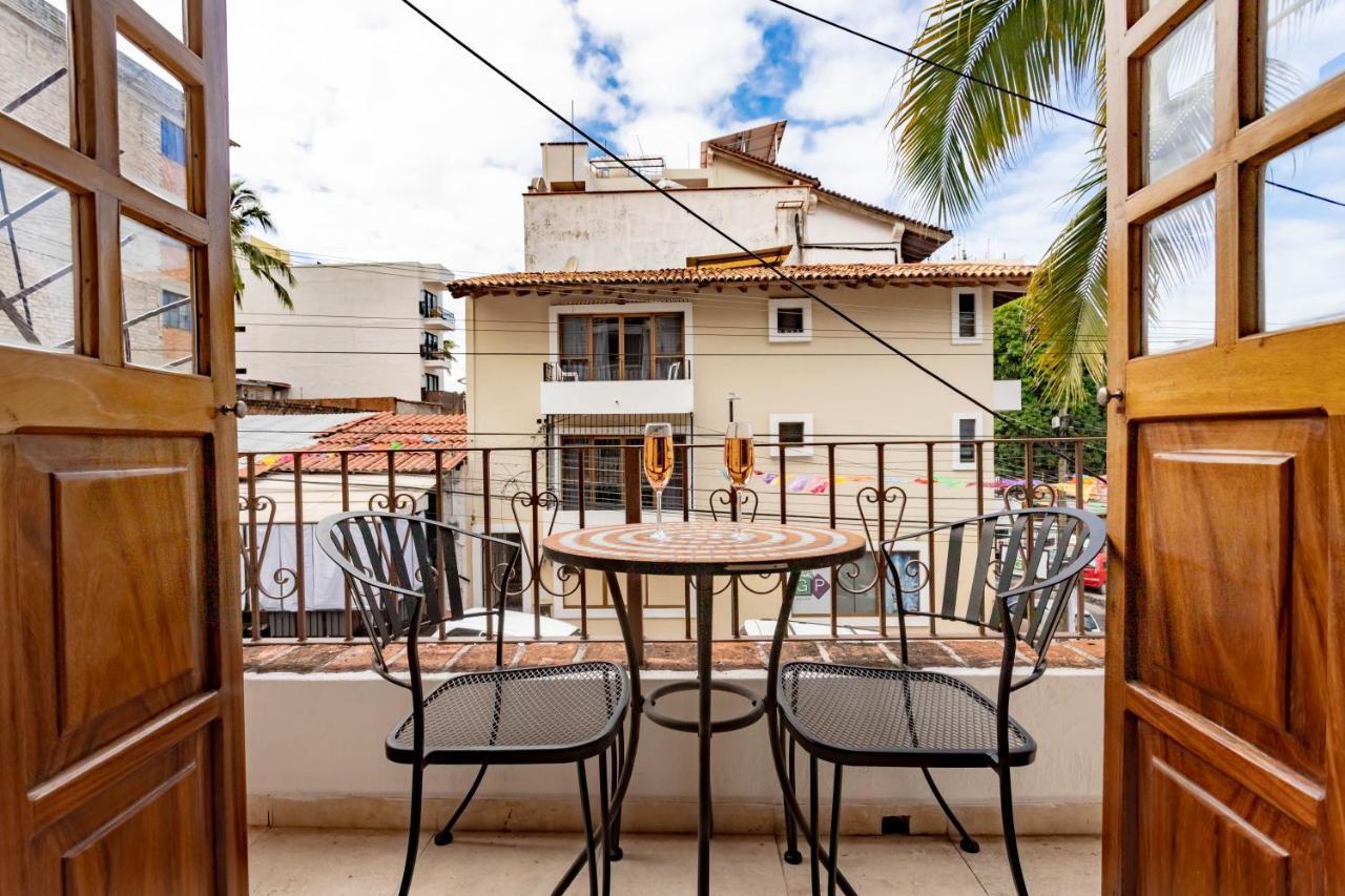 Olas Altas Suites Departamentos Puerto Vallarta Exterior photo